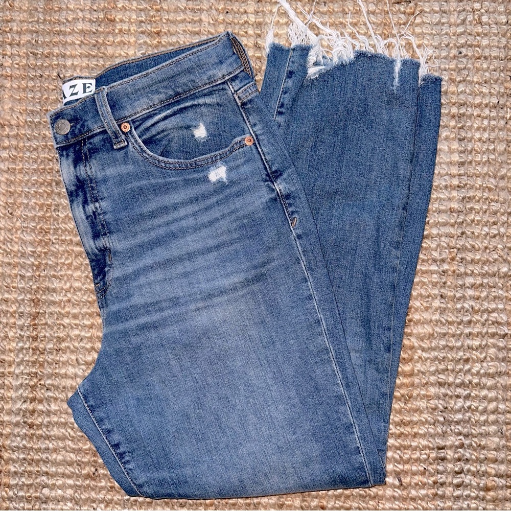 Daze Denim Daily Driver High Rise Skinny Straight Jean